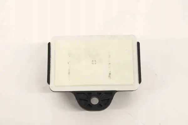 BMW F10 F11 F30 F31 Sytytyspistokkeen Ohjain 8519472 image 3