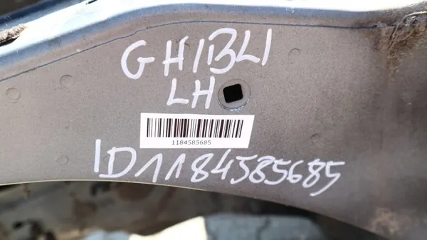 Maserati Ghibli 14- Quart Avant Gauche OEM 1149168744 image 6