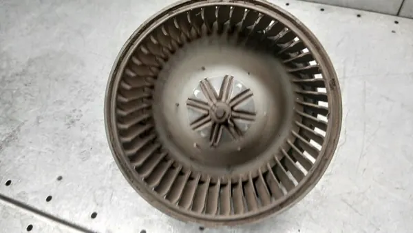 Ventilador de aquecimento Mitsubishi Space Star I 1.3B 98-02R image 2