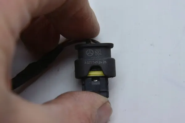 OEM A0225452426 Etupään parkkisanturisarja Mercedesille image 3