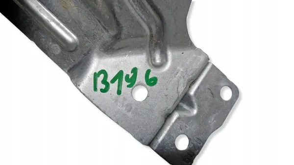 Soporte de guardabarros Opel OE 13282440 - Usado image 7