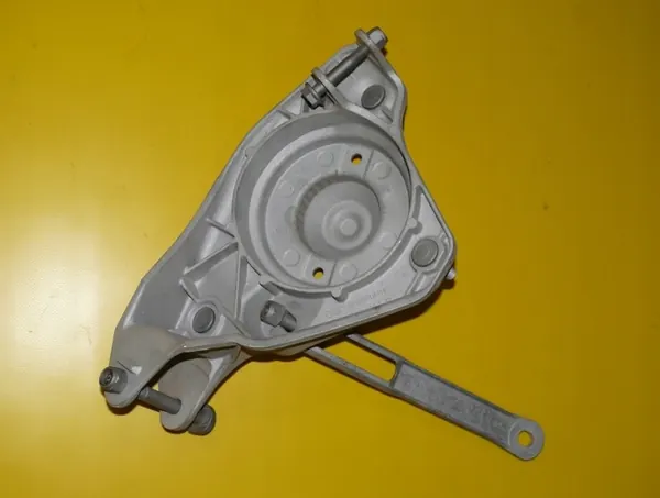 Copo amortecedor OEM 4D0412392E dianteiro direito Audi A8 image 3