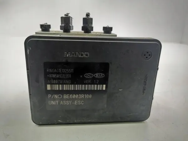 ABS-pomp OEM 58920D7910 voor Hyundai Tucson 1.7L Diesel image 3