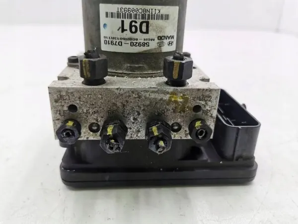ABS-pomp OEM 58920D7910 voor Hyundai Tucson 1.7L Diesel image 4
