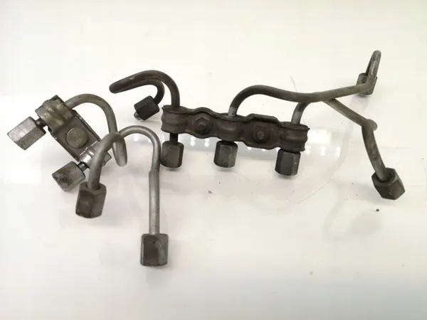 Conduite d'injection Toyota Auris 2008 OEM FRC29957 image 2