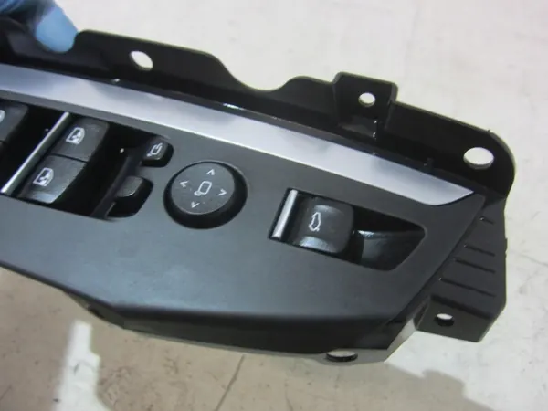 BMW X3 G01 G20 G30 G05 Raam Bediening Paneel 6832729 image 6