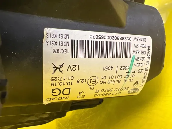 Oikea Ajovalo Renault Kadjar Full LED 2015- 260105570R image 3