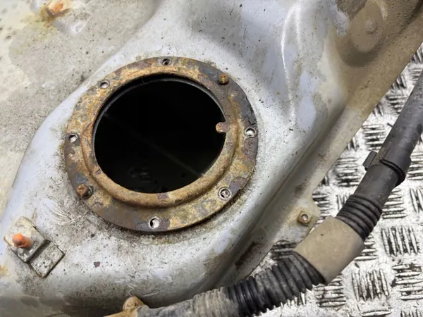 Tanque combustível Toyota RAV4 XA20 OEM 211216 image 9