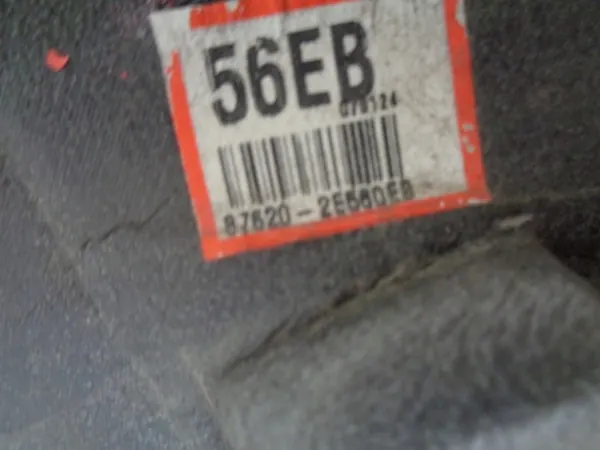 HYUNDAI TUCSON I OIKEA PEILIN KIINNITYS 5-PIN OEM image 8