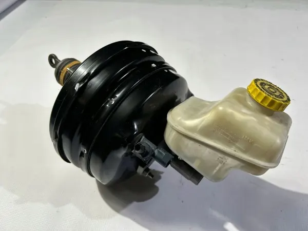 Jarruservo pumppu OEM 04581644AE Dodge Chargerille image 10