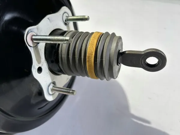 Jarruservo pumppu OEM 04581644AE Dodge Chargerille image 5