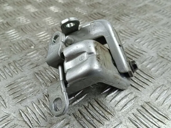 2023 Mitsubishi Outlander IV Türscharniere vorne OEM FOB49918 image 3