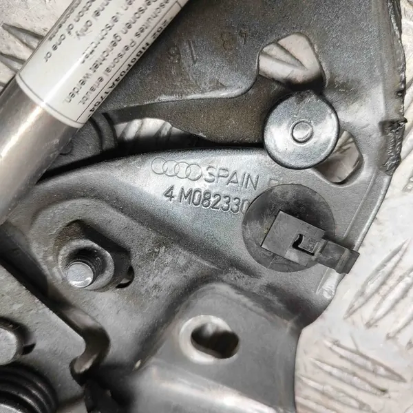 AUDI Q7 4M bisagra del capó OE 4M0823823 image 8