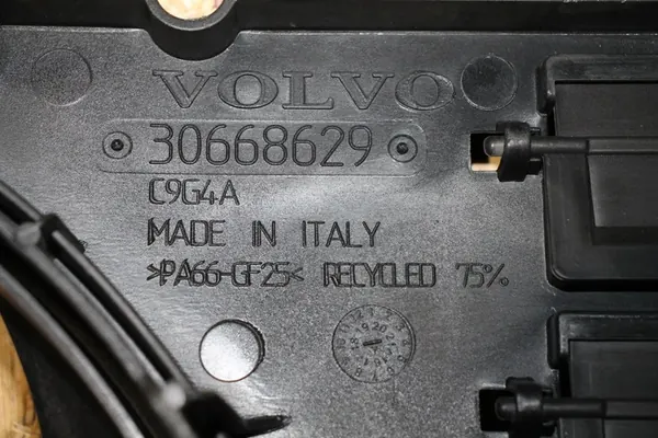 VOLVO V70 S80 V60 S60 XC60 D3 D4 D5 Fläkt 30668629 image 3
