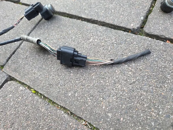 MEGANE III KOMBI PDC Verkabelung + 4 Sensoren image 6