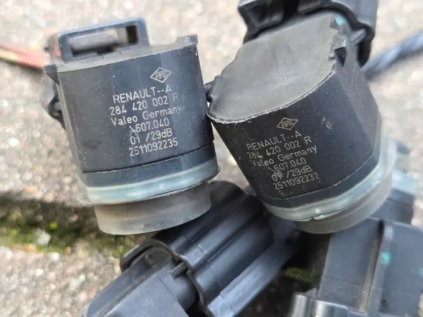 MEGANE III KOMBI PDC Verkabelung + 4 Sensoren image 8