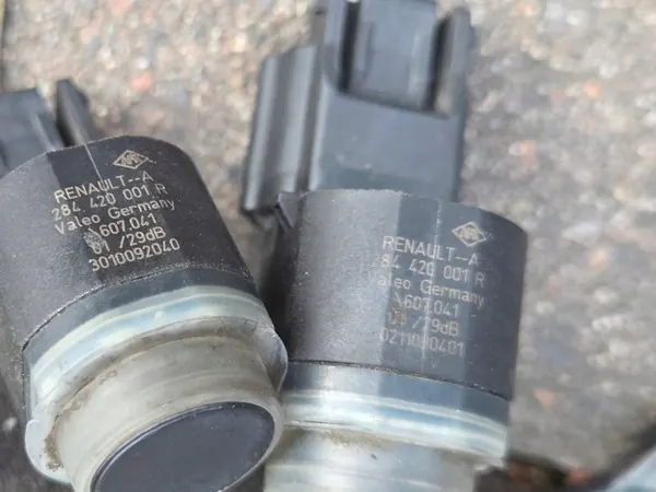 MEGANE III KOMBI PDC Verkabelung + 4 Sensoren image 9