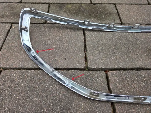 Grelha frontal cromada OEM 9675526677 para Peugeot 208 image 9