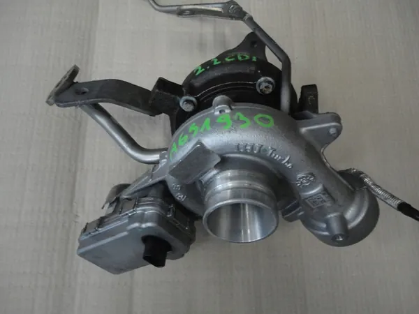 MERCEDES GLA CLA A B 2.2 CDI Jännityssäädin A6512002400 image 3