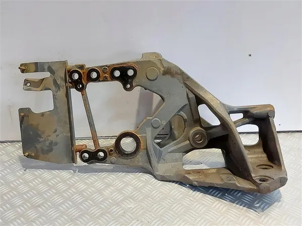 Suporte de mola dianteira esquerda DAF XF 106 460 EURO 6 image 3