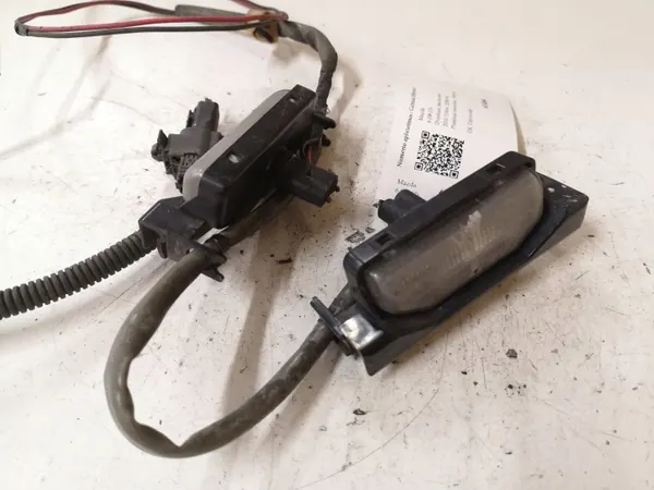 Luz de matrícula Mazda 6 OEM 13041055 - Usado image 4