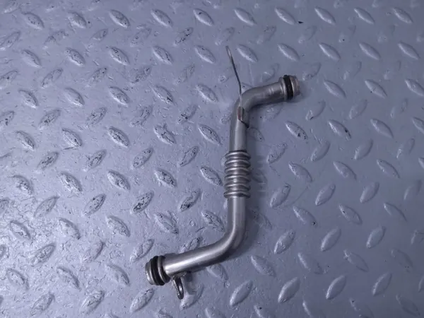 Öljynjäähdytysletku OEM 057145735AN Audi Q7 4M image 3