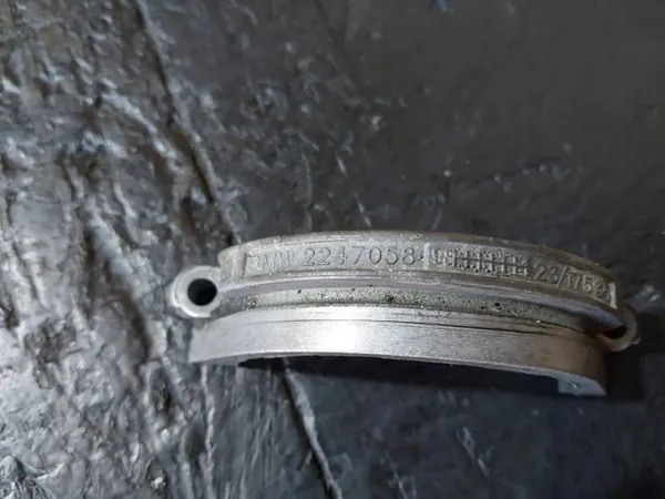 Vakuumpumpenhalterung OEM 2247058 für BMW 5 E39 image 5