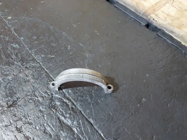 Vakuumpumpenhalterung OEM 2247058 für BMW 5 E39 image 9