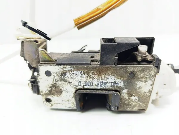 Audi 100 S4 C4 Fram Höger Dörrlåsregel OEM 4A1837016D image 5