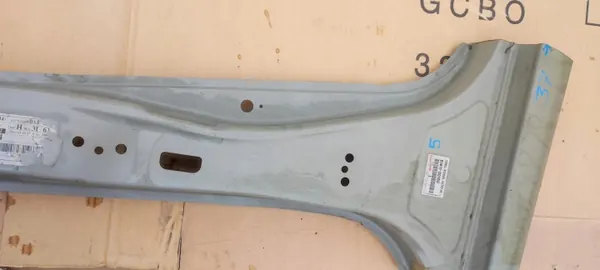 B-stijl Toyota Yaris III OEM 61411-0D150 image 4