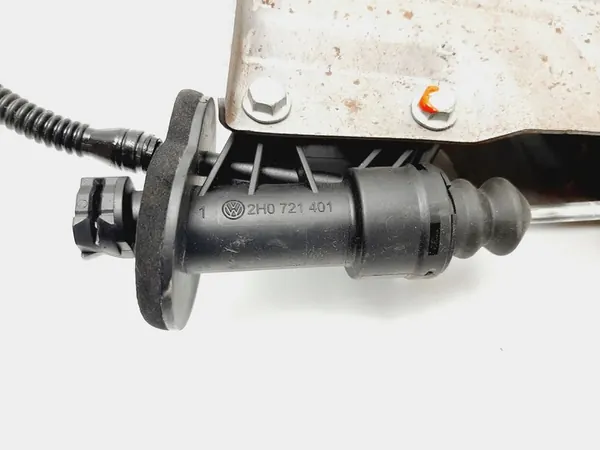 Kupplungspedal Volkswagen Amarok 2012 2H0721401 image 4