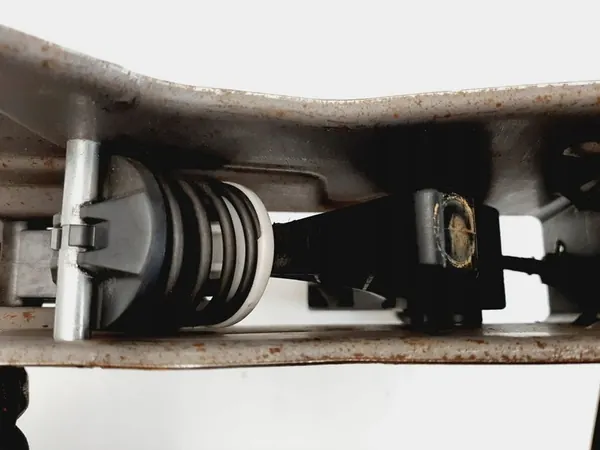 Kupplungspedal Volkswagen Amarok 2012 2H0721401 image 5