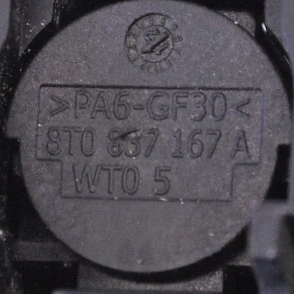 Audi Q5 SQ5 Takavalo Vasemmalla 8T0837885B image 3