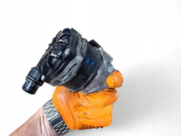 Vattencirkulationspump Chrysler Pacifica 2021 OEM image 3