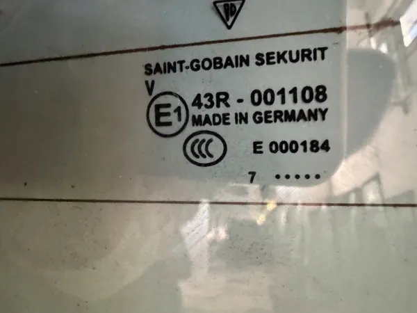 Porsche 911 997 Takaikkuna OEM 99754591103 image 3