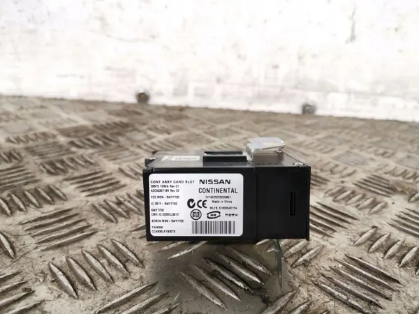 Lector de tarjeta Nissan 370Z OEM A2C53307189 - Usado image 2