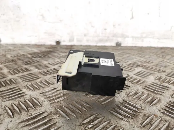 Lector de tarjeta Nissan 370Z OEM A2C53307189 - Usado image 3