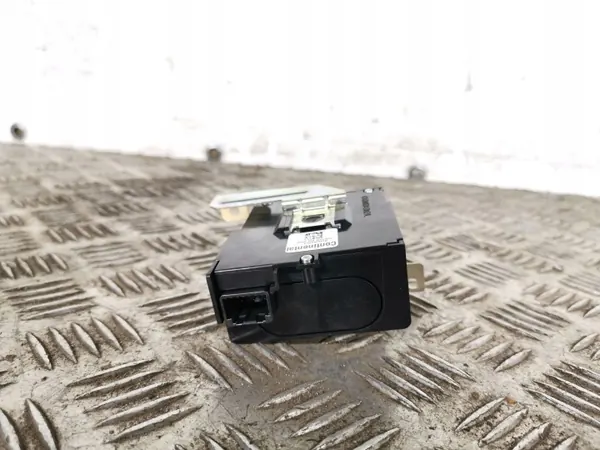 Lector de tarjeta Nissan 370Z OEM A2C53307189 - Usado image 4