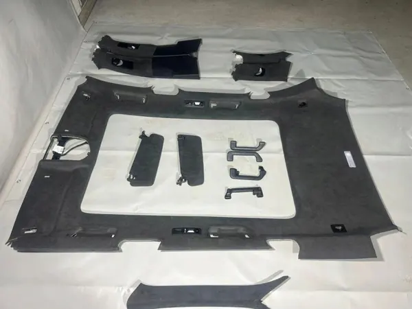 Gebrauchte schwarze Dachhimmel OEM 7P5867501E2W0 Porsche Cayenne image 4