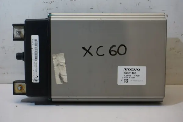 Volvo XC60 II Batteri OEM 32301105 - 8Ah Begagnad image 2