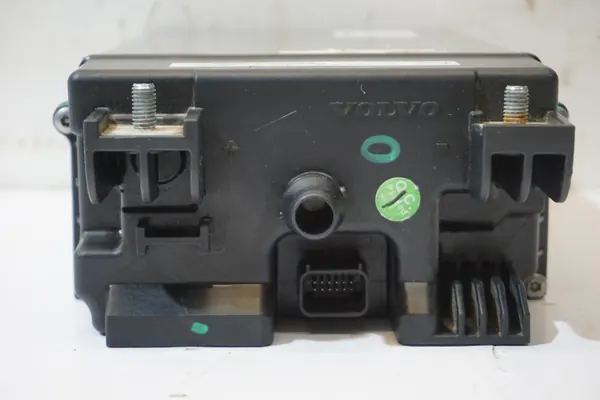 Volvo XC60 II Batteri OEM 32301105 - 8Ah Begagnad image 7