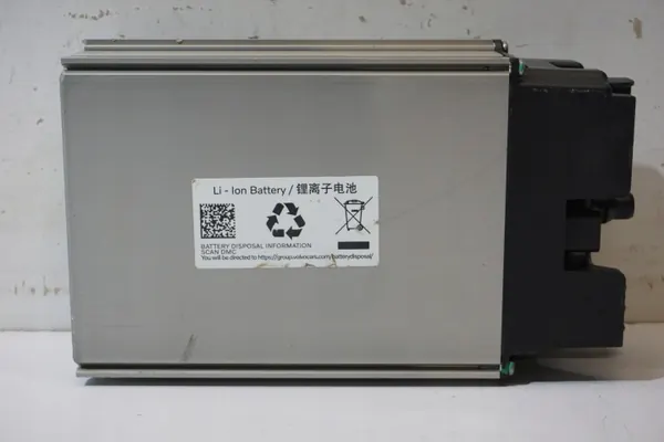 Volvo XC60 II Batteri OEM 32301105 - 8Ah Begagnad image 8