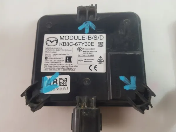 Sensor de ángulo muerto trasero izquierdo Mazda CX-5 II OEM KB8C67Y30E image 2