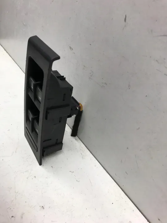 SKODA RAPID FENSTERSCHALTER 5JB959857 image 3