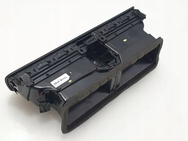 Middelste dashboard ventilatierooster VW Passat B7 2011 OEM 3AB819728A image 5