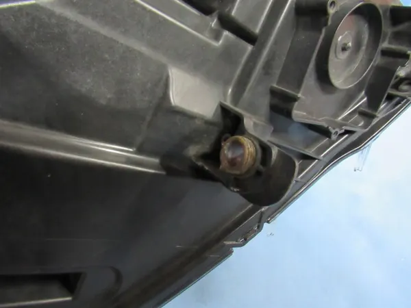 Vasen VW Passat CC 3C8 Lift Bi-Xenon Valo image 8