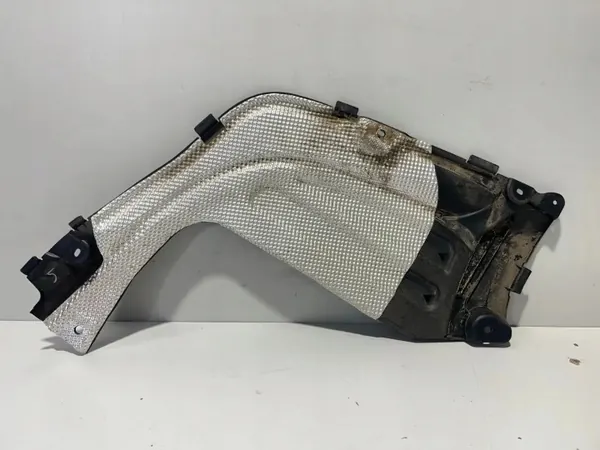 BMW X7 G07 underkroppsskydd vänster bak OEM 8091983 image 2