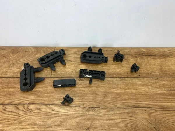 Clip de ligne de frein Dodge Ram 1500 2019+ OEM image 3