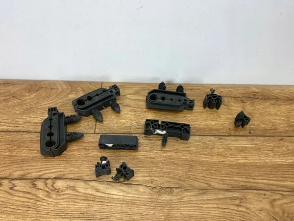 Clip de ligne de frein Dodge Ram 1500 2019+ OEM image 4