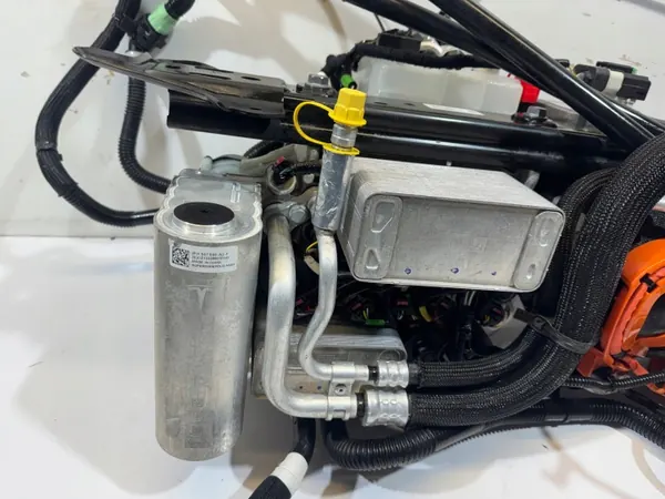 Kit de levage pompe à chaleur Tesla Model 3 OEM image 4